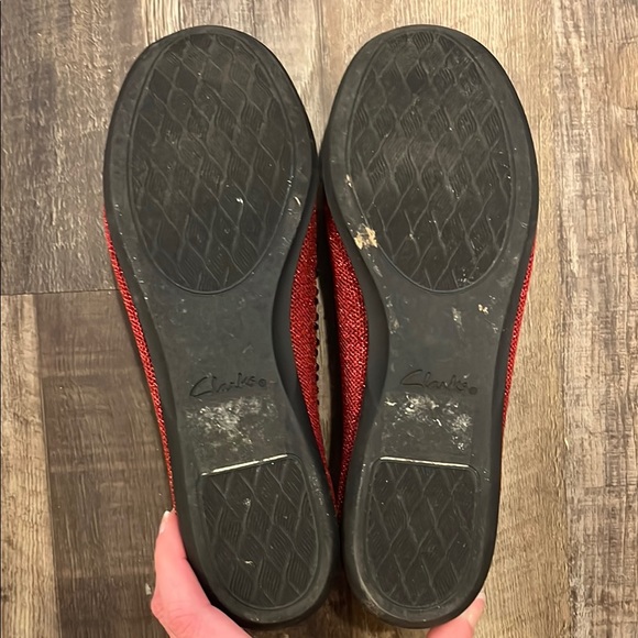 Clark’s Red Glitter Ballet Flats - Picture 2 of 4